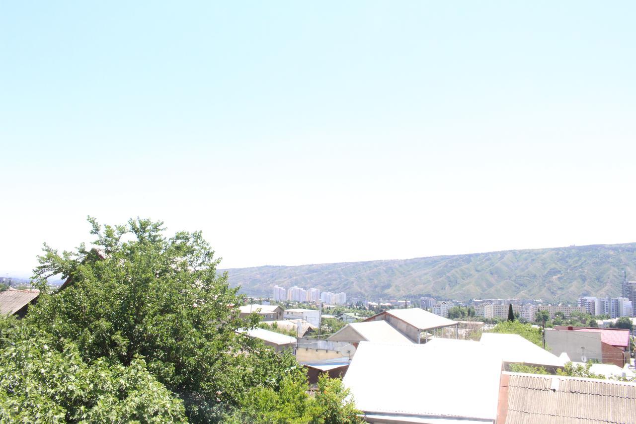Leon Hotell Tbilisi Exteriör bild
