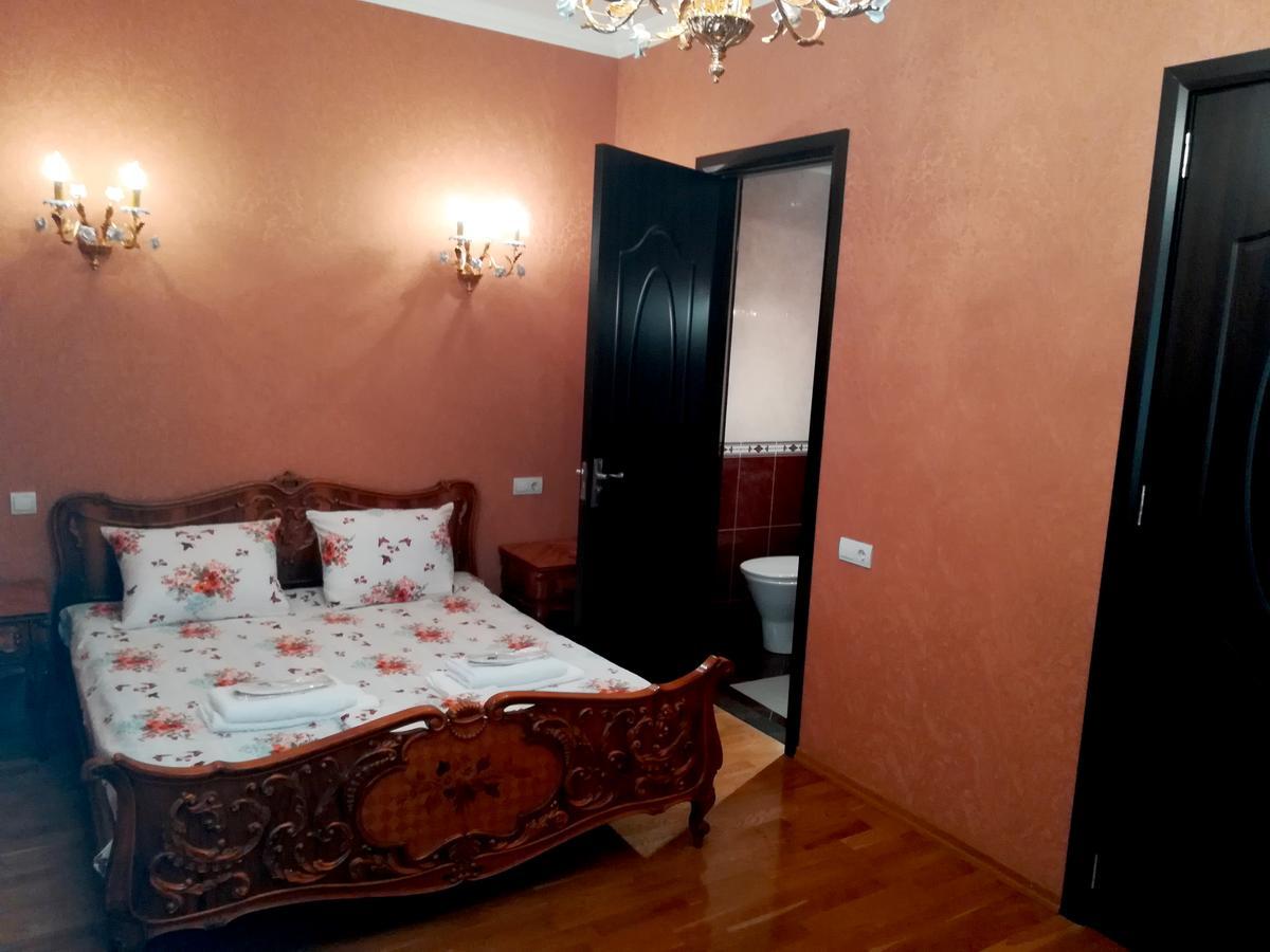 Leon Hotell Tbilisi Exteriör bild